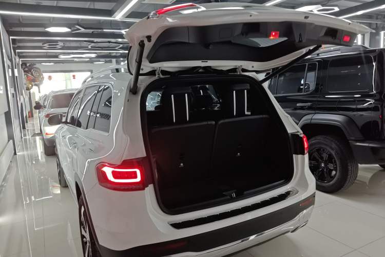 Used Mercedes-Benz GLB 2021 GLB 200 Fashion Model
