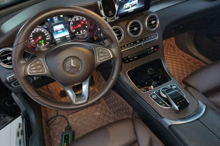 Used Mercedes-Benz GLC 2017 GLC 300 4MATIC Sport Edition