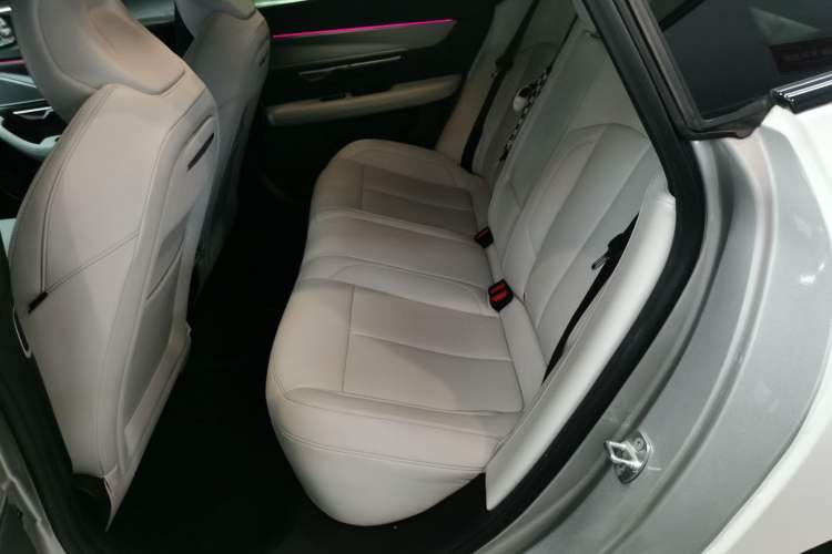 Used XPeng P7 2023 P7i 702 Pro