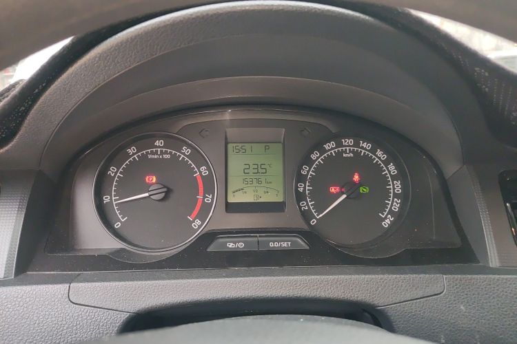 Used Skoda Rapid 2015 1.6L Automatic Enjoyment Selection Model