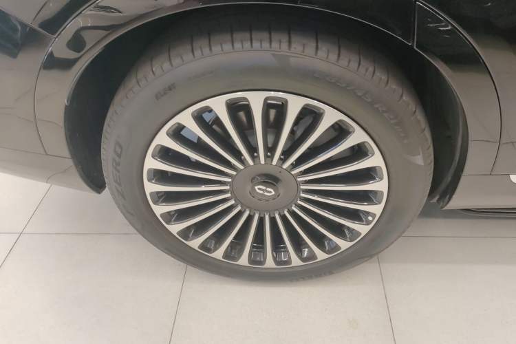 Used Hima AITO M9 2025 Extended-Range Ultra Version 52 kWh 6-Seater