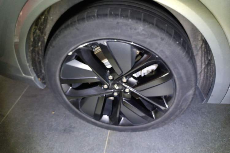 Used Li Auto L9 2022 Max model