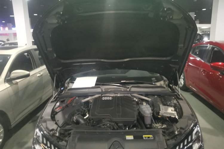 Used Audi A4L 2023 40 TFSI Luxury Dynamic Model
