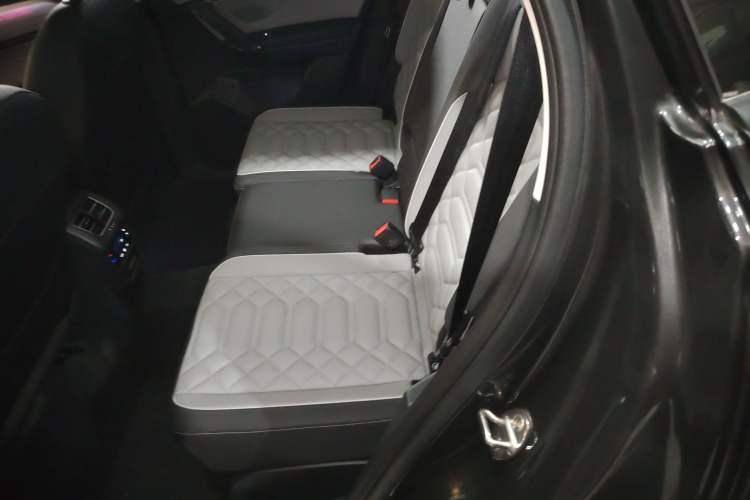 Used Volkswagen Tayron 2024 330TSI Two-Wheel Drive R-Line High-Energy Version