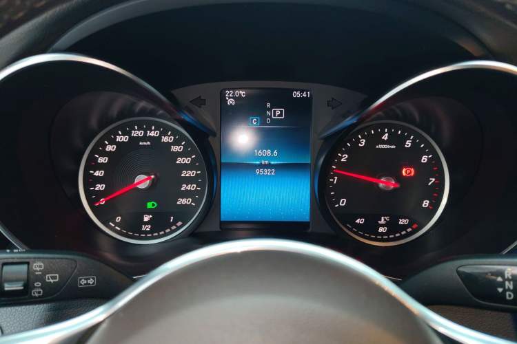 Used Mercedes-Benz GLC 2020 GLC 260 L 4MATIC Dynamic Model
