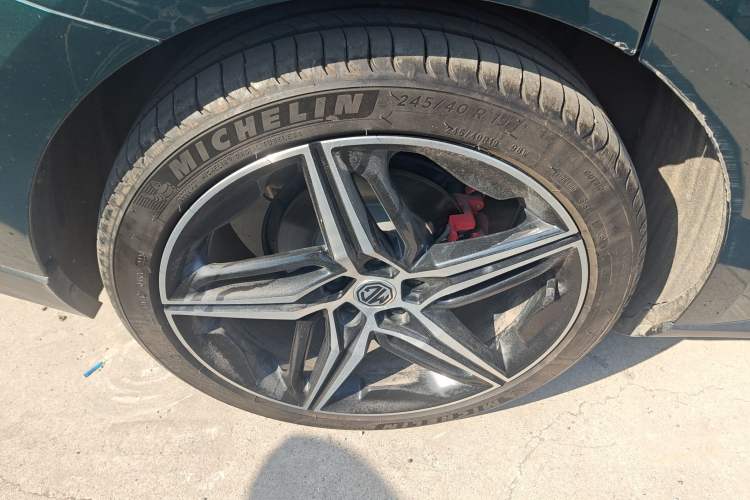 Used MG 7 2023 2.0T Automatic Trophy+ Ignition Glory Edition
