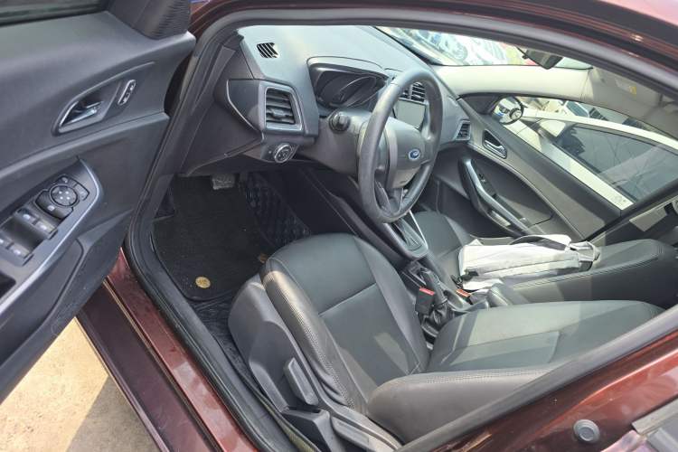 Used Ford Escort 2019 Revised 1.5L Automatic ZhiXiang Version China VI Standard