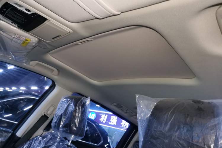 Used Honda Elysion 2024 2.0L eHEV Luxury Edition
