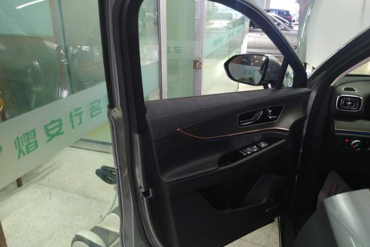 Used Chery Tiggo 9 2023 2.0T Dual-Clutch Two-Wheel Drive Luxury Edition 5 Seats
