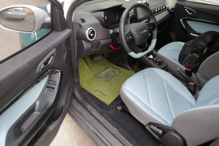 Used Chery Little Ant 2022 Sweet Pink Edition Low-Sugar Version 30kW 301km Range
