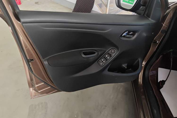 Used Peugeot 301 2016 1.6L Automatic Comfort Edition
