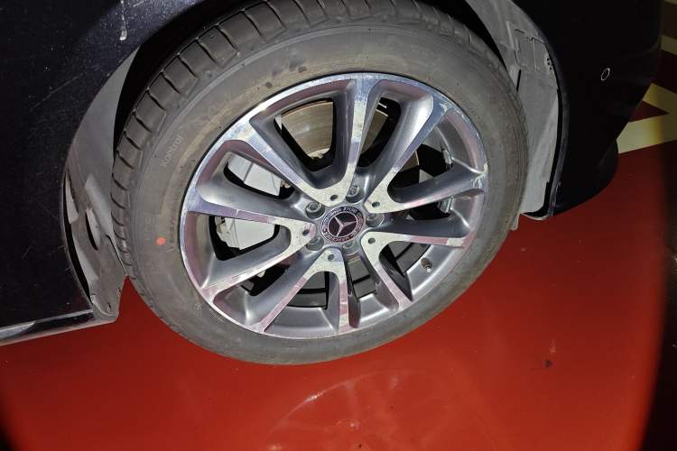 Used Mercedes-Benz E-Class 2018 Facelift E 300 L Luxury Edition