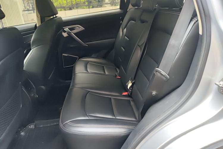 Used Geely Auto Emgrand X7 Sport 2016 1.8TD Automatic Smart Connectivity Version
