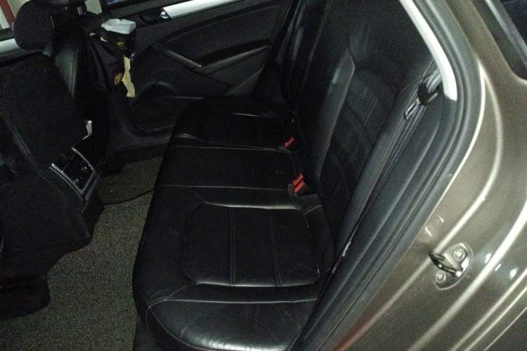 Used Volkswagen Passat 2014 1.8TSI DSG Luxury Edition
