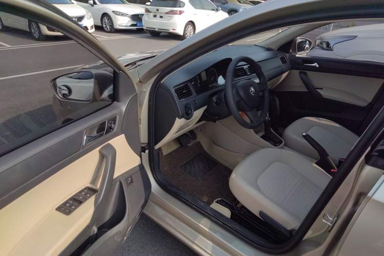 Used Skoda Rapid 2016 1.6L Automatic Chuanxing Edition
