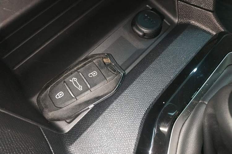 Used Peugeot 408 2022 1.6T Light-Chasing Edition