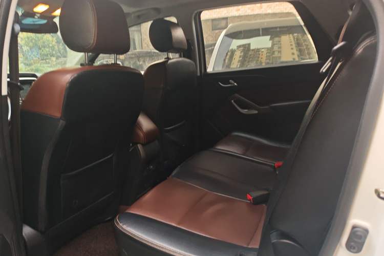 Used JMC Yusheng S350 2016 2.0T Automatic All-Wheel Drive Gasoline Ultra-Luxury 7-Seater