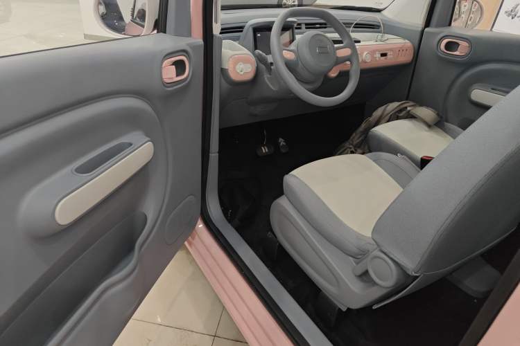 Used Bestune Pony 2025 222km Range Agile Horse