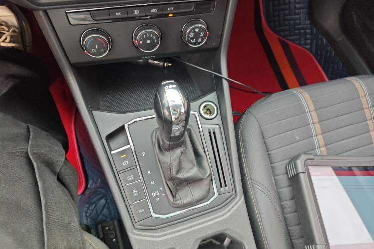 Used Volkswagen Lavida 2019 Hatchback 200TSI DSG Comfort Edition China VI