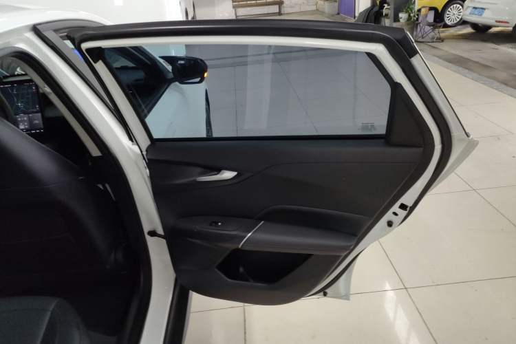 Used Changan Eado DD 2023 Blue Whale NE 1.5T GDI DCT Luxury Edition
