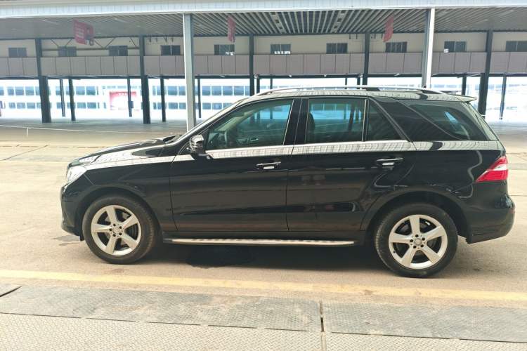 Used Mercedes-Benz M-Class 2014 ML 320 4MATIC