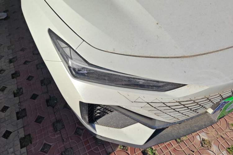 Used Changan UNI-V 2022 1.5T Prestige Version
