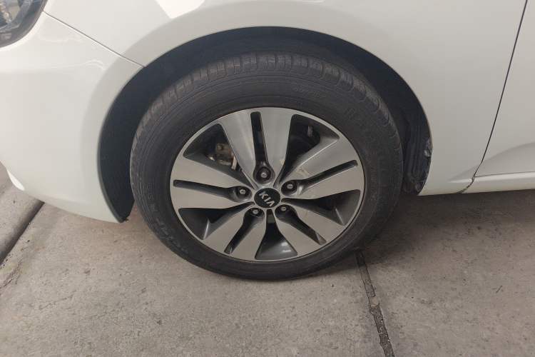 Used Kia Forte 2014 1.6L AT GLS