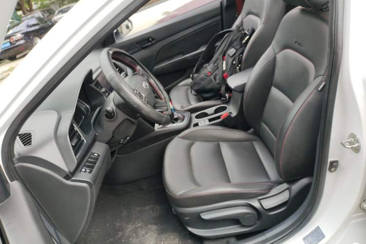 Used Hyundai Elantra 2019 1.4T Dual-Clutch Xuan Dong · Dynamic Model
