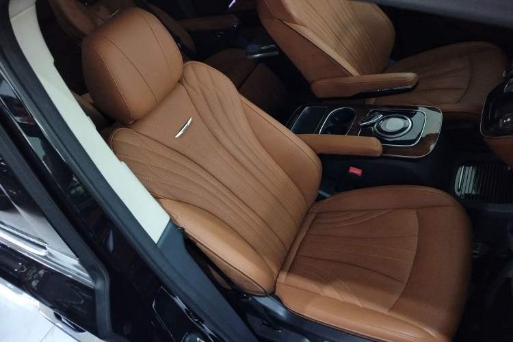 Used Hongqi HQ9 2023 2.0T Smart Connect Flagship Edition
