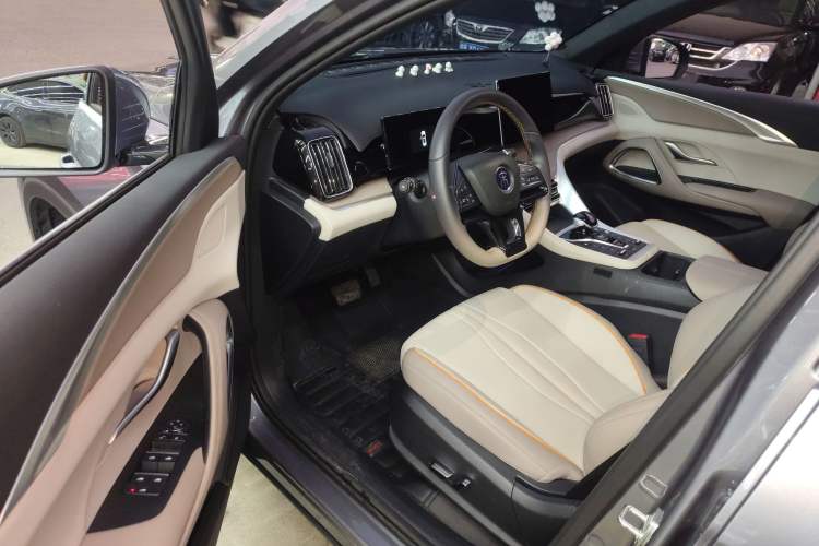 Used BYD Song Pro New Energy 2023 Champion Edition DM-i 71KM Navigation Model
