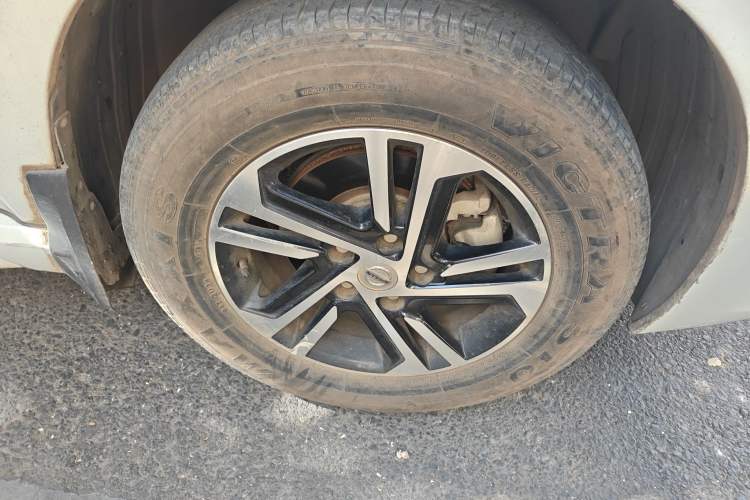 Used Venucia T70 2020 1.6L Manual Luxury Edition China V Standard
