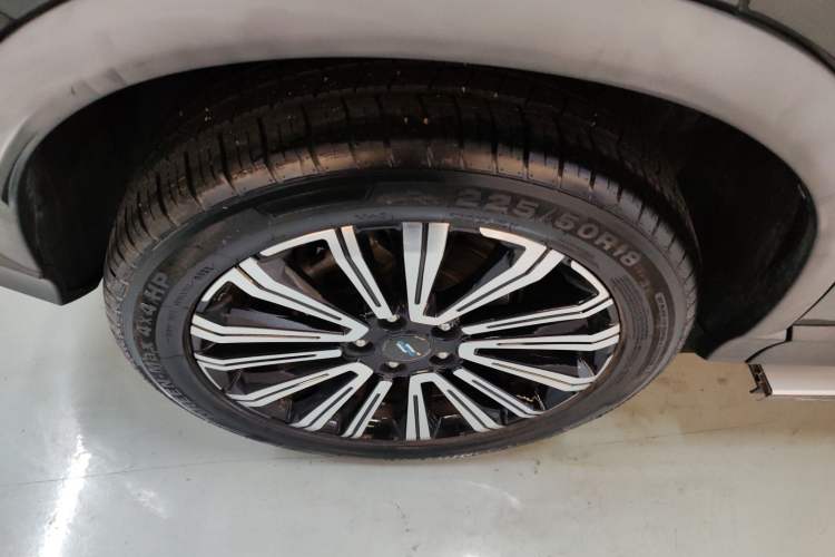 Used Oshan X5 2021 Revised Version 1.5T DCT Luxury Edition
