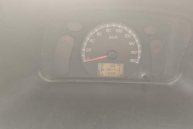 Used Wuling Zhiguang 2013 1.0L Practical Version