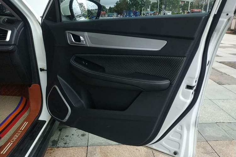 Used Geely Auto Vision X6 2020 1.4T Manual Comfort Model
