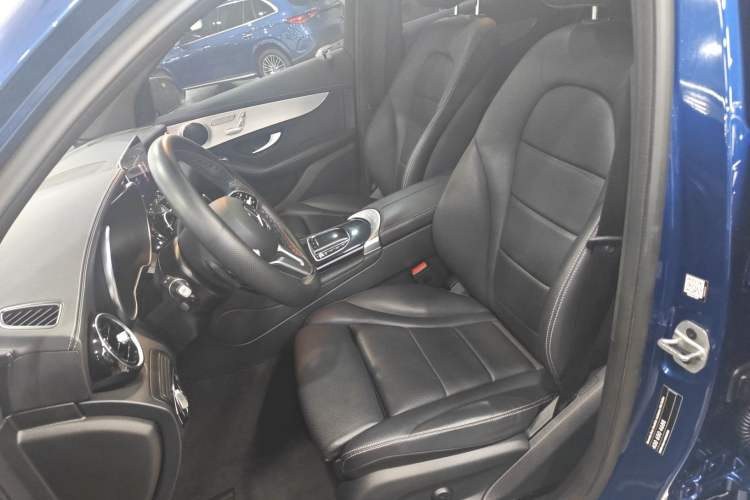 Used Mercedes-Benz GLC Coupe 2021 GLC 260 4MATIC Coupe SUV
