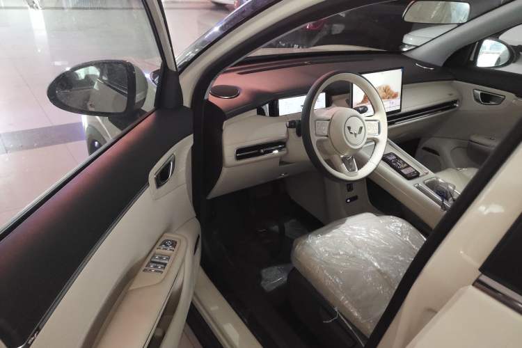 Used Wuling Bingo S 2025 Model 430km Deluxe Edition