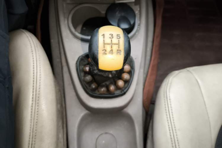 Used Wuling Hongguang 2013 1.2L S Comfort Model China IV Standard
