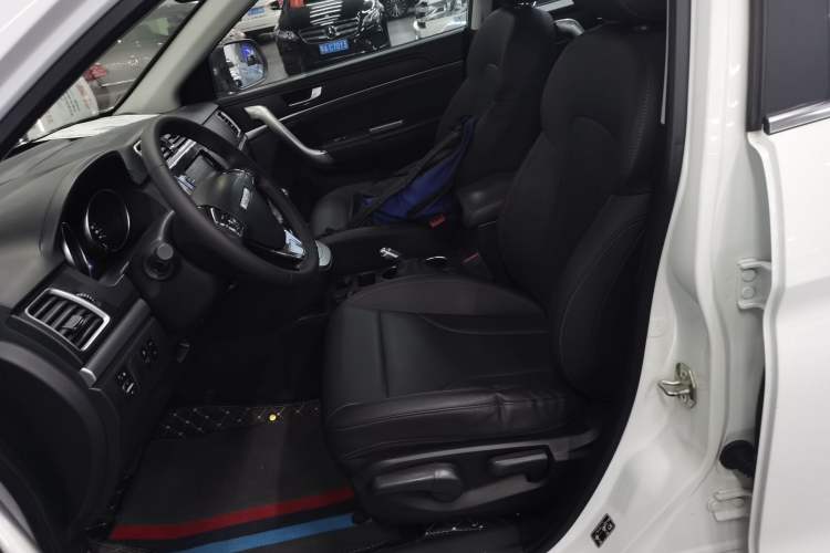 Used Haval M6 2019 1.5T DCT Two-Wheel Drive Elite Version China VI Standard
