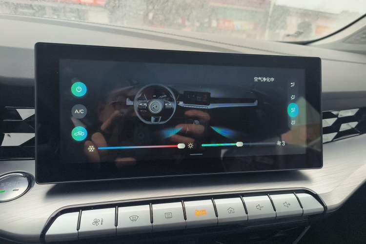 Used MG 5 2023 180 DVVT Manual Fashion Edition
