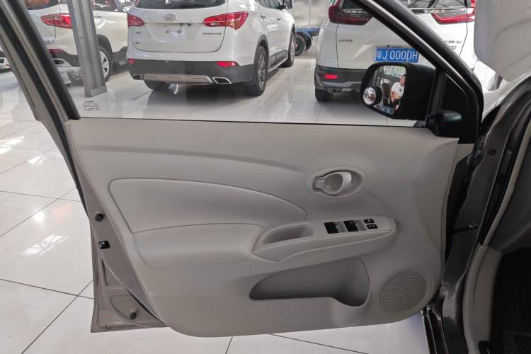 Used Nissan Sunny 2016 1.5XE CVT Leading Edition
