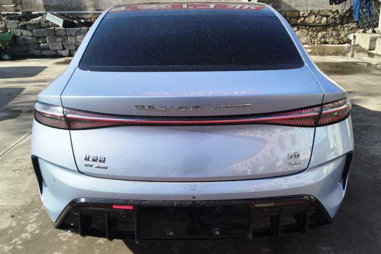 Used BYD Seal 2022 650 km All-Wheel-Drive Performance Version
