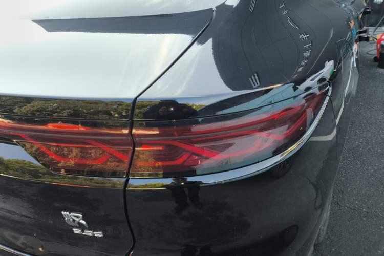 Used BYD Han 2024 EV Glory Edition 610 km All-Wheel Drive "Tian Shen Zhi Jia" Intelligent Driving Model
