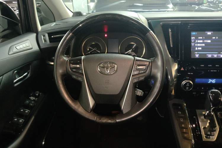 Used Toyota Vellfire 2019 Dual-Engine 2.5L HV Luxury Edition
