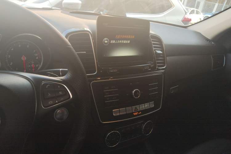 Used Mercedes-Benz GLE 2016 GLE 320 4MATIC Luxury Model