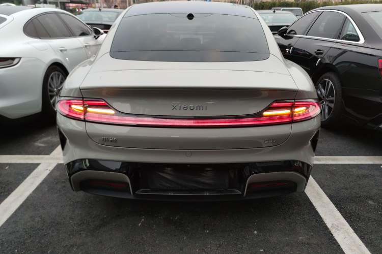 Used  SU7 2024 Rear-Drive Ultra-Long Range Advanced Pro-Level Intelligent Driving Version