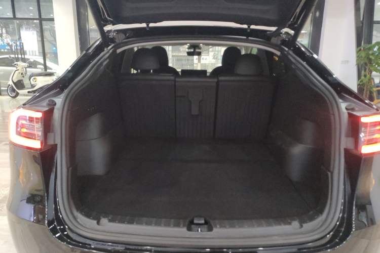 Used Tesla Model Y 2021 Standard Range Rear-Wheel Drive Version