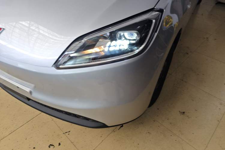 Used Wuling Hongguang New Energy 2024 All-Electric Model 300KM Practical Version
