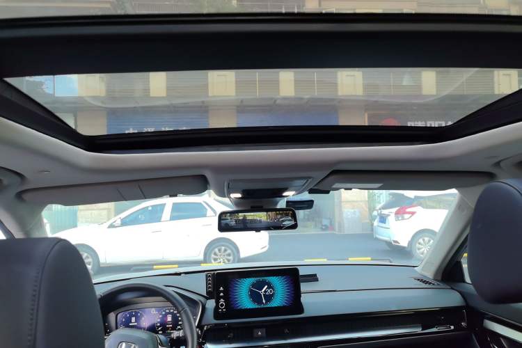 Used Honda CR-V 2023 240TURBO Two-Wheel Drive Deluxe Edition 7 Seats
