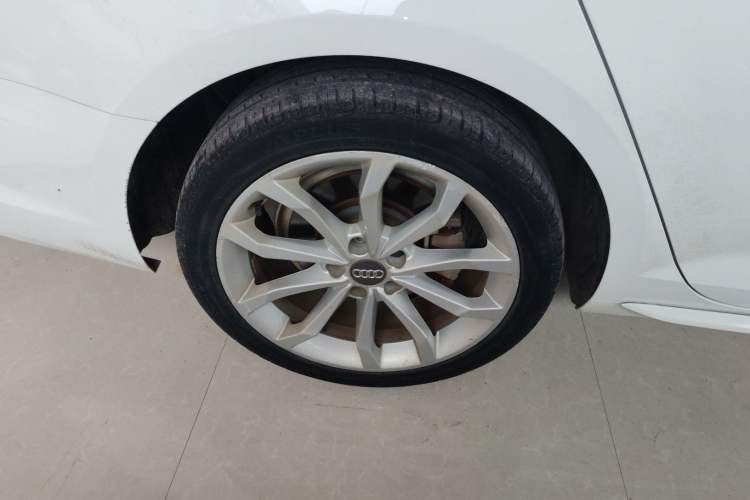 Used Audi A4L 2018 30th Anniversary Edition 40 TFSI Fashion Model