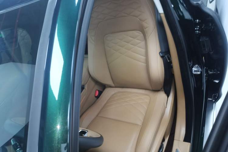 Used Jaguar XFL 2022 XFL 2.0T P250 Two-Wheel-Drive Prestige Luxury Edition
